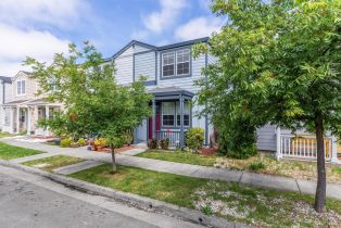 Single Family Residence, 2556 N Village Dr, Santa Rosa, CA  Santa Rosa, CA 95403