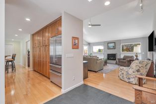Single Family Residence,  Vinecrest road, Windsor, CA 95492 - 10