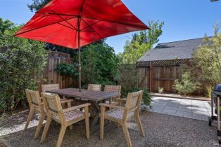 Condominium, Piper street, Healdsburg, CA 95448 - 20