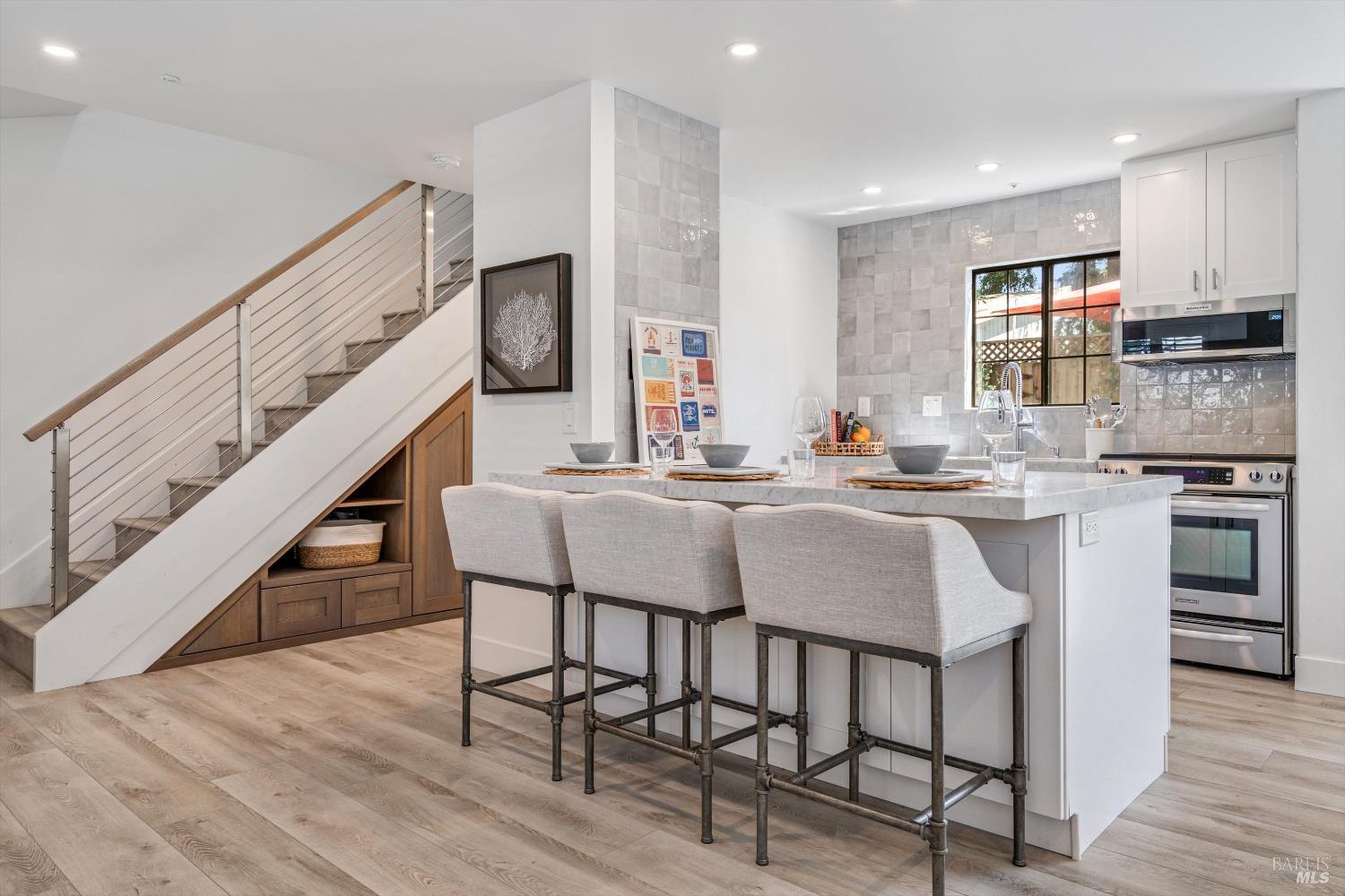 Condominium, Piper street, Healdsburg, CA 95448 - 1