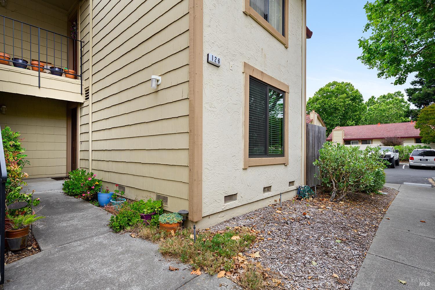 Condominium, Park Place drive, Petaluma, CA 94954 - 1