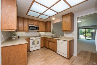 Single Family Residence, Stone Bridge road, Santa Rosa, CA 95409 - 11