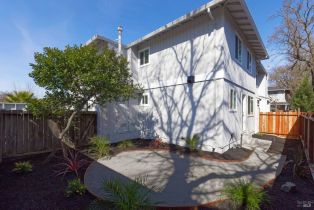 Residential Income, Old Redwood highway, Windsor, CA 95492 - 4
