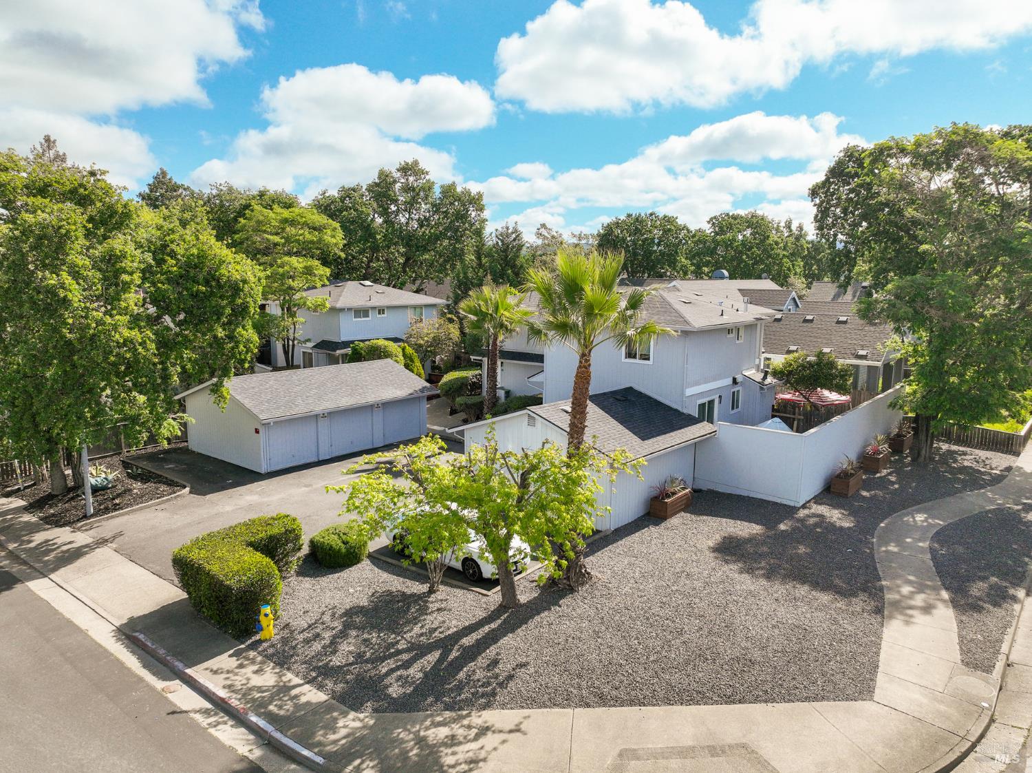 Residential Income, Old Redwood highway, Windsor, CA 95492 - 1