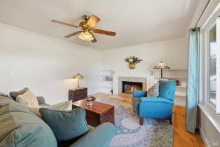 Residential Income, 178 Barrio way, Windsor, CA 95492 - 5