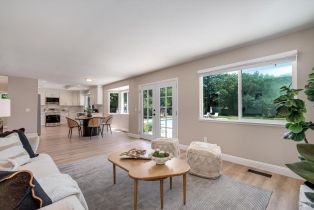 Single Family Residence, Lakewood drive, Windsor, CA 95492 - 5