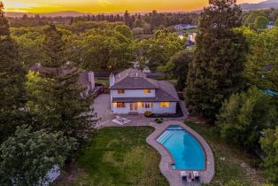 Single Family Residence, 9663 Lakewood Dr, Windsor, CA  Windsor, CA 95492