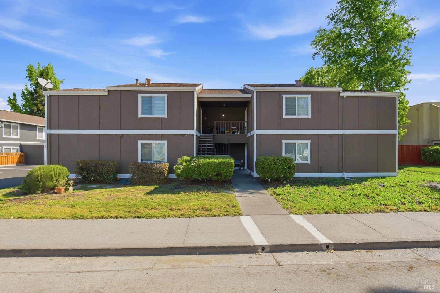 Residential Income, Yulupa avenue, Santa Rosa, CA 95405 - 1