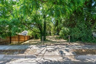Land, 413 Fitch St, Healdsburg, CA  Healdsburg, CA 95448