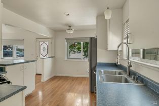 Single Family Residence,  Macarthur street, Sonoma, CA 95476 - 8