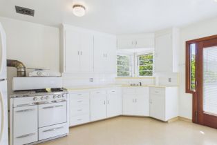 Single Family Residence,  Healdsburg avenue, Healdsburg, CA 95448 - 7