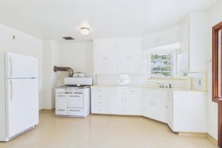 Single Family Residence,  Healdsburg avenue, Healdsburg, CA 95448 - 8