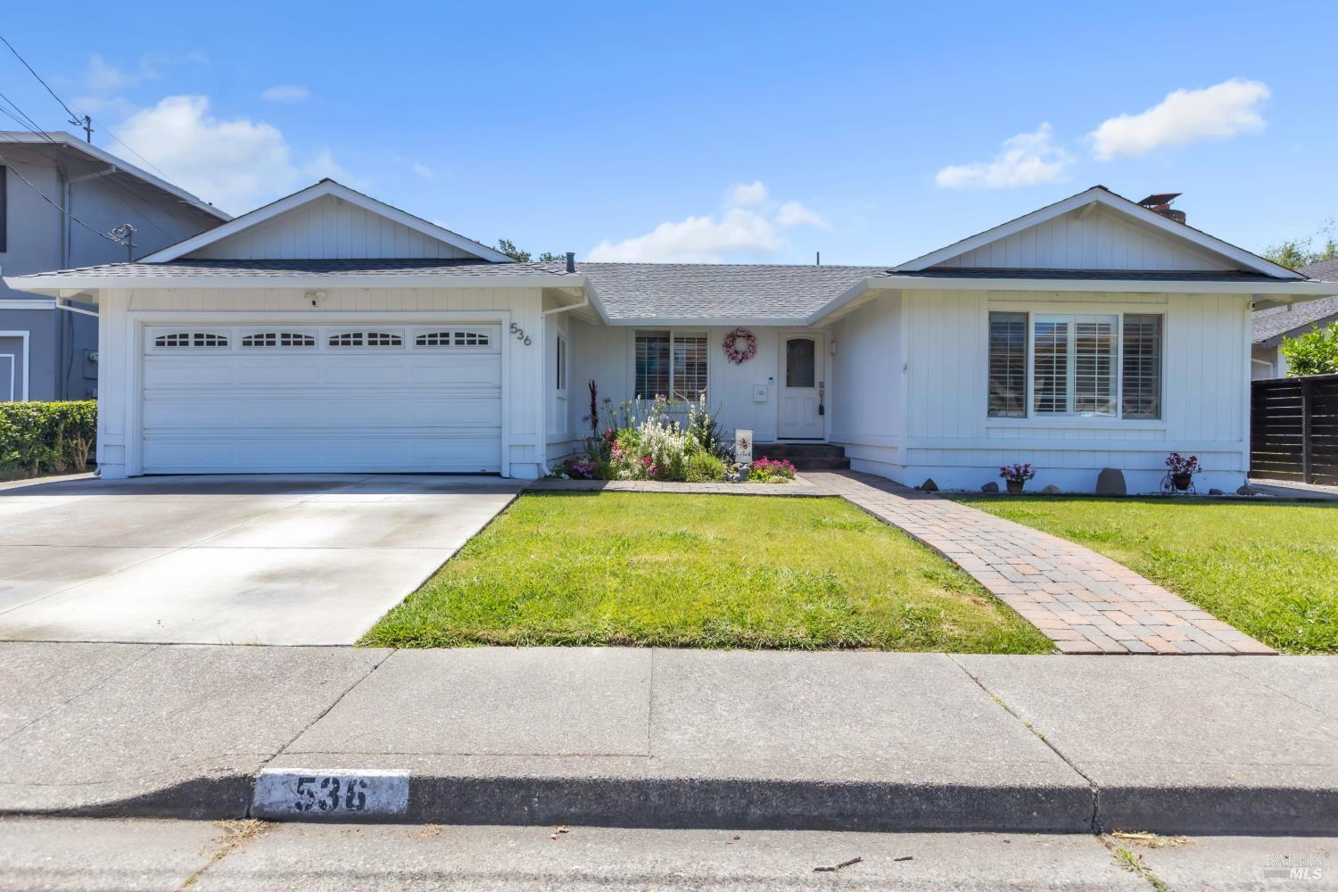 Single Family Residence, Sutter street, Petaluma, CA 94954 - 1
