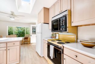 Single Family Residence, Escalero road, Santa Rosa, CA 95409 - 12