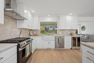 Single Family Residence,  University street, Healdsburg, CA 95448 - 9
