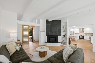 Single Family Residence,  University street, Healdsburg, CA 95448 - 4