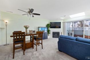 Condominium, Laurel Grove Circle circle, Santa Rosa, CA 95407 - 11