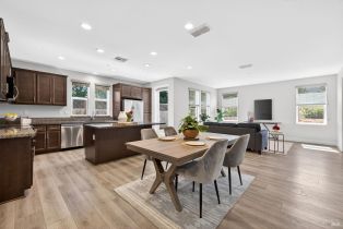 Single Family Residence, Del Rancho way, Petaluma, CA 94954 - 4