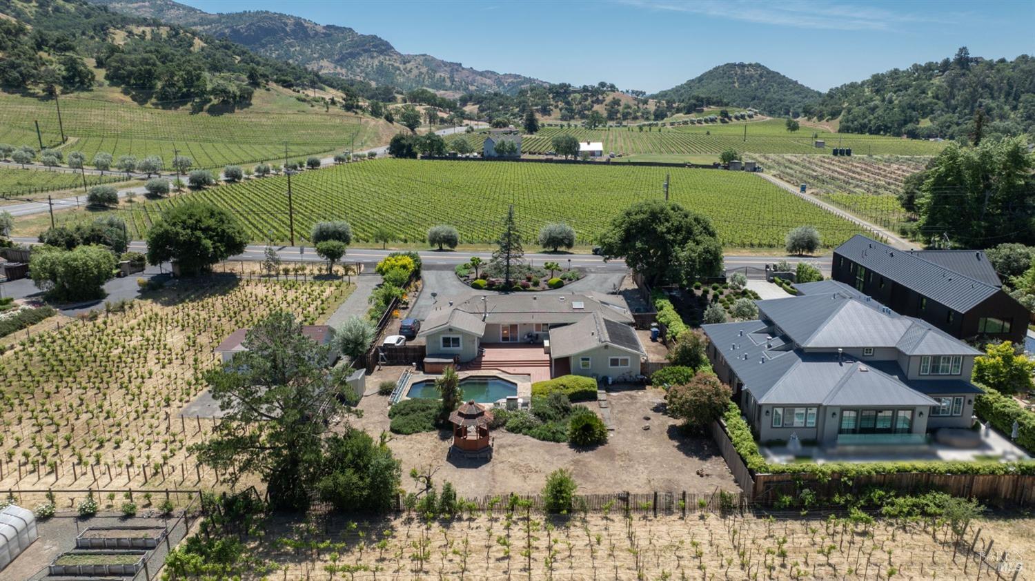 Single Family Residence, Yountville Cross road, Yountville, CA 94599 - 1
