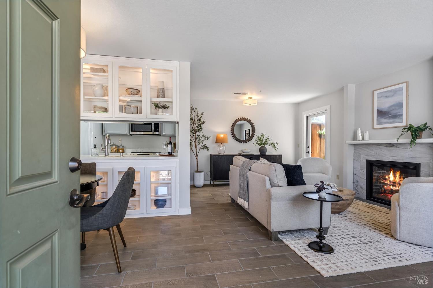 Condominium, Piper street, Healdsburg, CA 95448 - 1