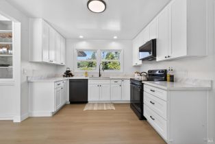 Single Family Residence, Dorthel street, Sebastopol, CA 95472 - 4