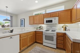 Single Family Residence,  Foppiano way, Windsor, CA 95492 - 17