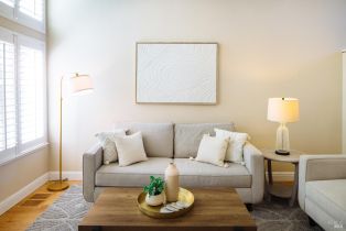 Single Family Residence, Spanish Bay court, Petaluma, CA 94954 - 5