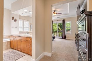 Single Family Residence, Port circle, Cloverdale, CA 95425 - 18