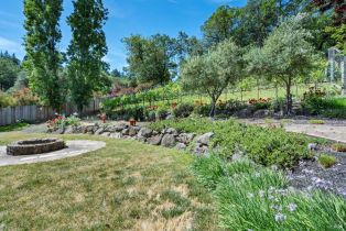 Single Family Residence, Port circle, Cloverdale, CA 95425 - 32