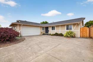 Single Family Residence, 1517 Weaverly Dr, Petaluma, CA  Petaluma, CA 94954