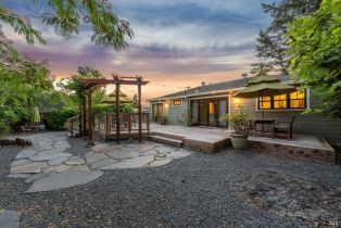 Single Family Residence, 710 E Thomson Ave, Sonoma, CA  Sonoma, CA 95476