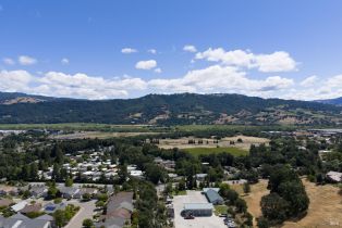 Single Family Residence,  Douglas Fir circle, Cloverdale, CA 95425 - 48