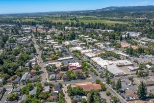 Single Family Residence, 440 Center street, Healdsburg, CA 95448 - 32
