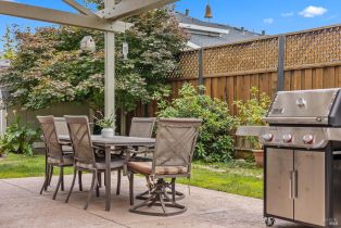 Single Family Residence, Wilson lane, Windsor, CA 95492 - 24