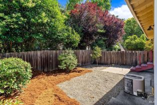 Single Family Residence, 329 Plaza street, Healdsburg, CA 95448 - 15