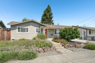 Single Family Residence, Marian way, Petaluma, CA 94954 - 4