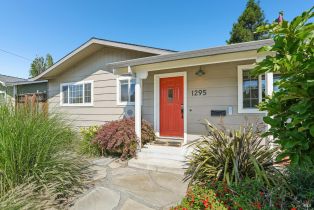 Single Family Residence, Marian way, Petaluma, CA 94954 - 5
