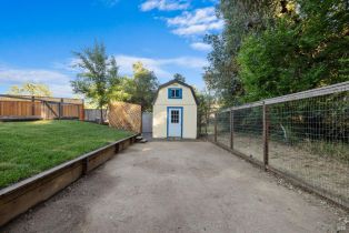 Single Family Residence, Zinfandel court, Cloverdale, CA 95425 - 25