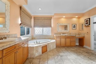 Single Family Residence, Zinfandel court, Cloverdale, CA 95425 - 16