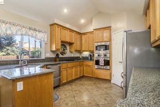 Single Family Residence, 985 Outrigger cir, Brentwood, CA 94513 - 7