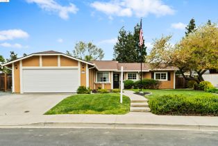 Single Family Residence, 1240 Woodside dr, Brentwood, CA 94513 - 2