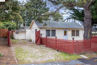 Single Family Residence, 725 Lyndon St st, Monterey, CA 93940 - 2