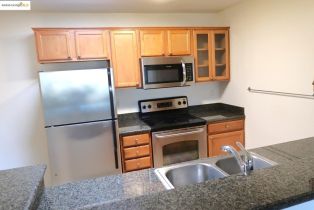 Condominium, 440 Dempsey rd, Milpitas, CA 95035 - 5