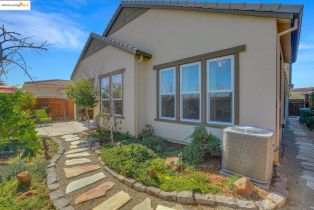 Single Family Residence, 1577 Chianti ln, Brentwood, CA 94513 - 35