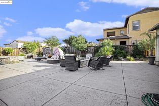 Single Family Residence, 1990 Angels Share Ct ct, Brentwood, CA 94513 - 29