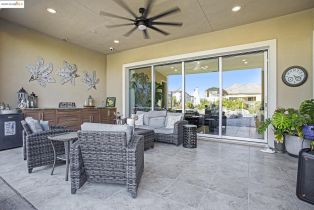 Single Family Residence, 1990 Angels Share Ct ct, Brentwood, CA 94513 - 34