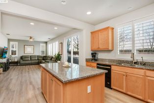 Single Family Residence, 325 Bougainvilla Dr dr, Brentwood, CA 94513 - 9