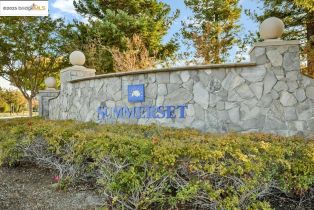 Single Family Residence, 610 Central Park Pl pl, Brentwood, CA 94513 - 12