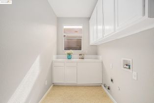 Single Family Residence, 1008 Finn way, Brentwood, CA 94513 - 19