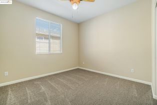 Single Family Residence, 1008 Finn way, Brentwood, CA 94513 - 27